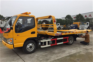 义马哪里有拖车服务