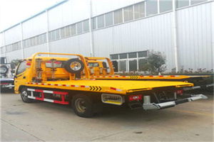 义马附近拖车救援搭电